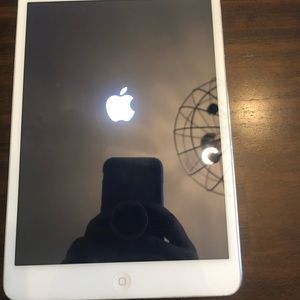 Apple iPad Mini 32gb IOS 9.3.5